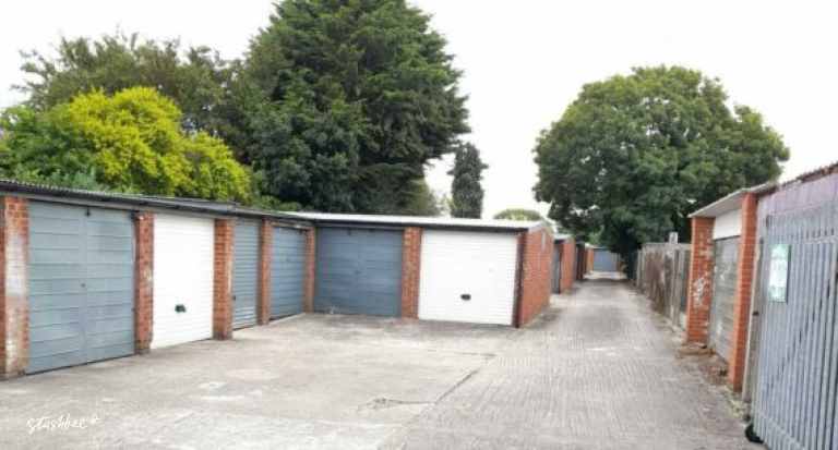 Garage to rent in Feltham (TW13) | Stashbee
