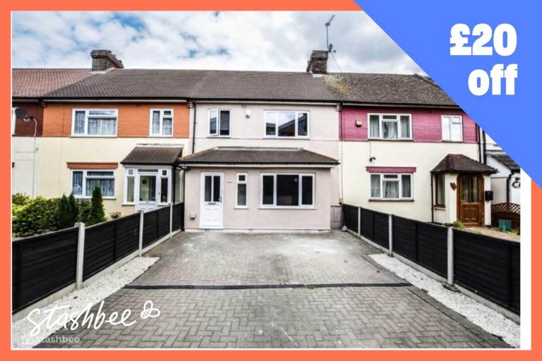 Parking Space to rent in London (SE10) | Stashbee