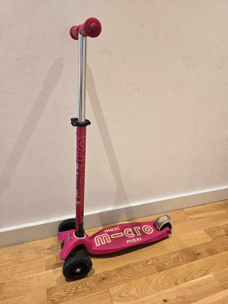 image for Micro Maxi Kids Scooter very good condition 