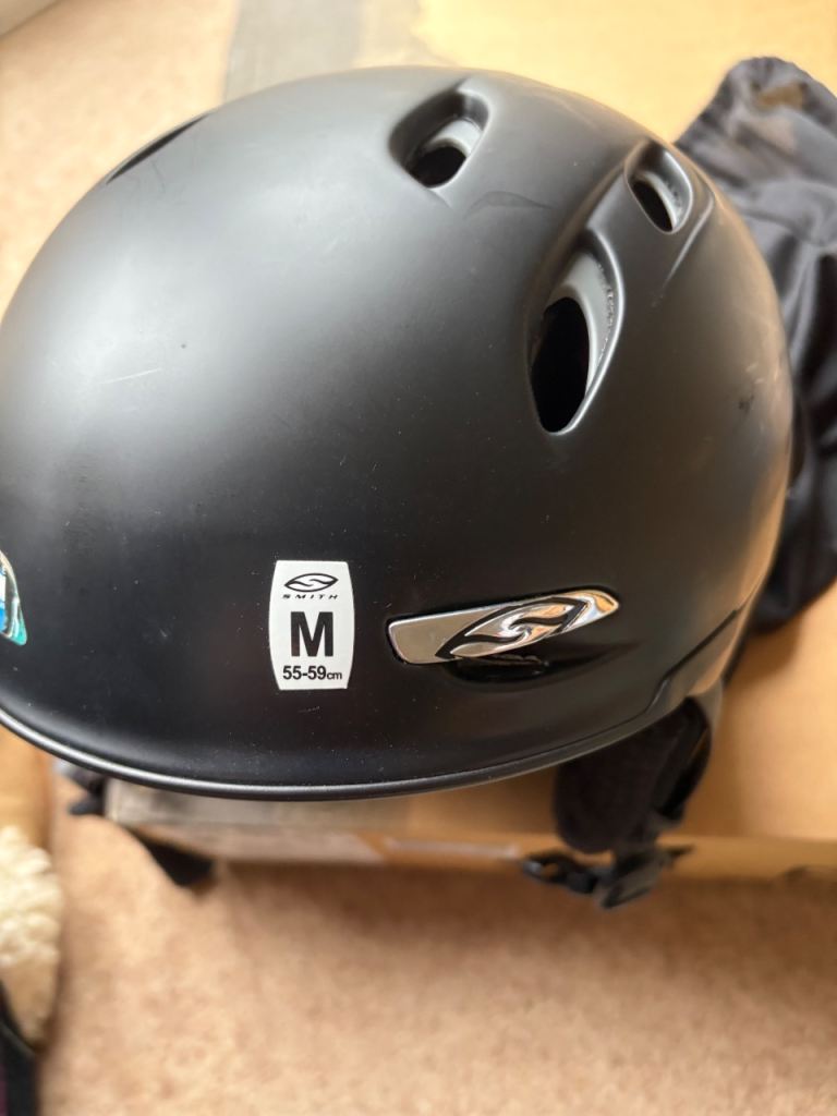 Men’s Smith ski helmet REDUCED 