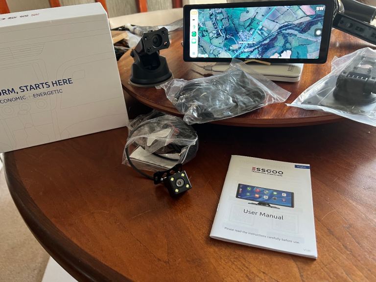 CarPlay and android sat nav, rev camera touch screen etc.