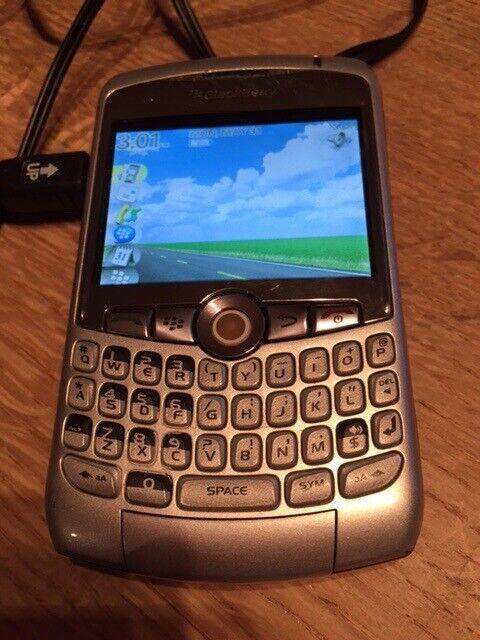 Blackberry CURVE model 8310 with charger