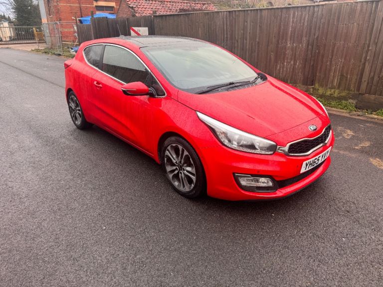 Kia, PRO CEED, Hatchback, 2015, Manual, 1582 (cc), 3 doors