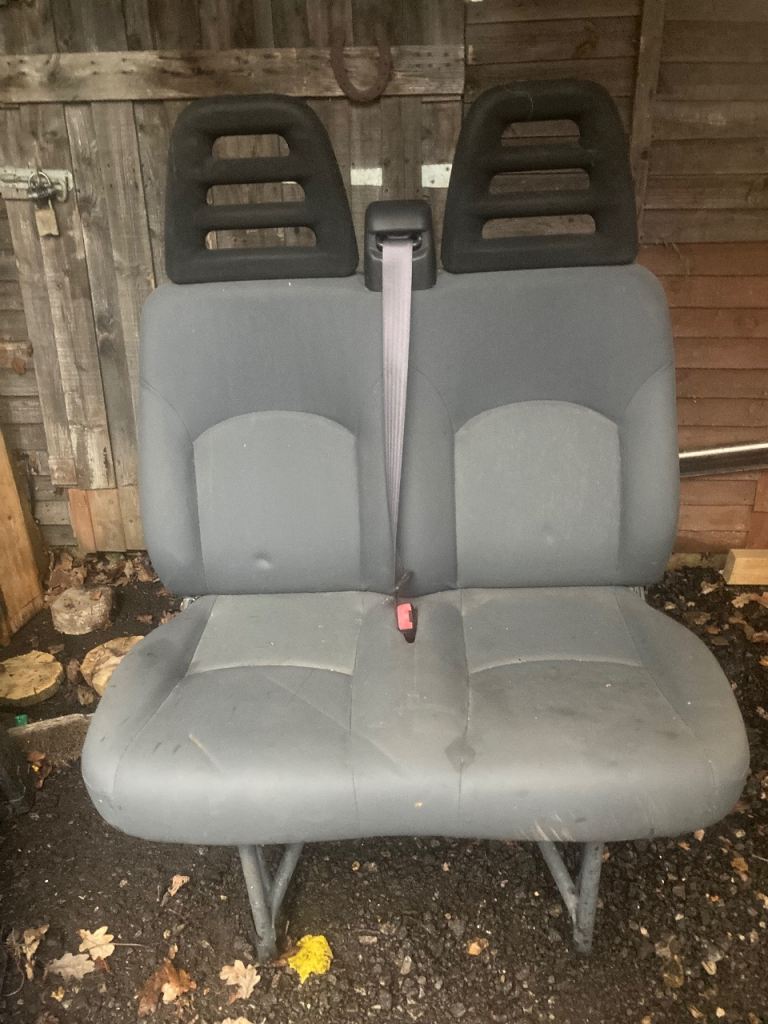 Iveco Daily (09) front double seat