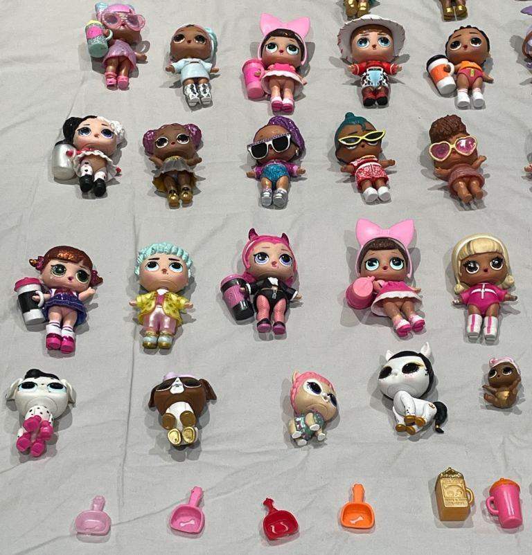 LOL DOLLS - Dolls & Accessories + Car - Girls Toys