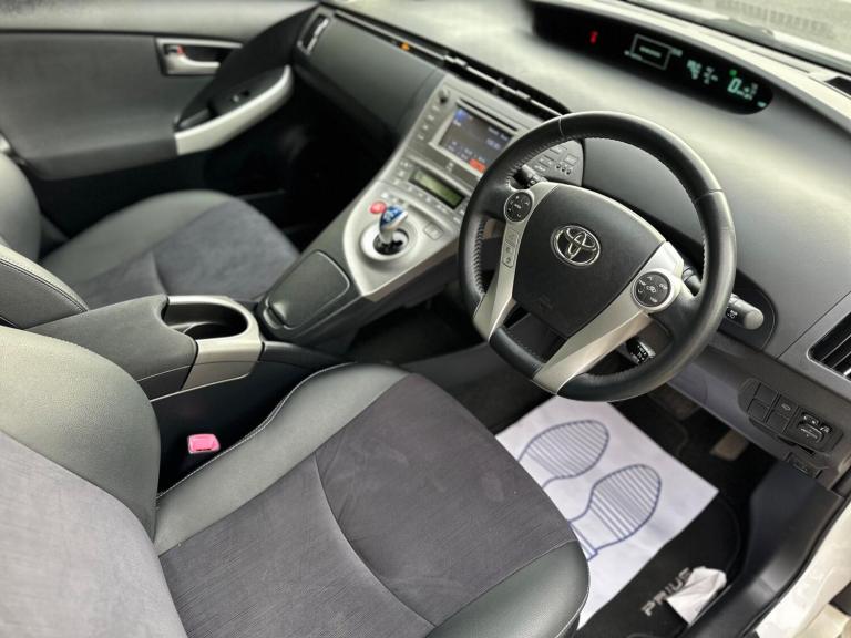 2012 Toyota Prius 1.8 VVT-h T Spirit CVT Euro 5 (s/s) 5dr HATCHBACK Petrol/Electric Hybrid Automatic