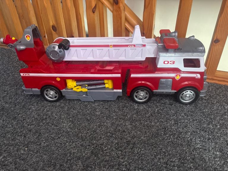 Paw patrol fire truck 