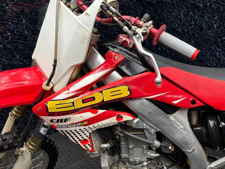 Honda CRF 450 2005  (MOTOCROSS / MX / ENDURO) @ AJ TRADING 