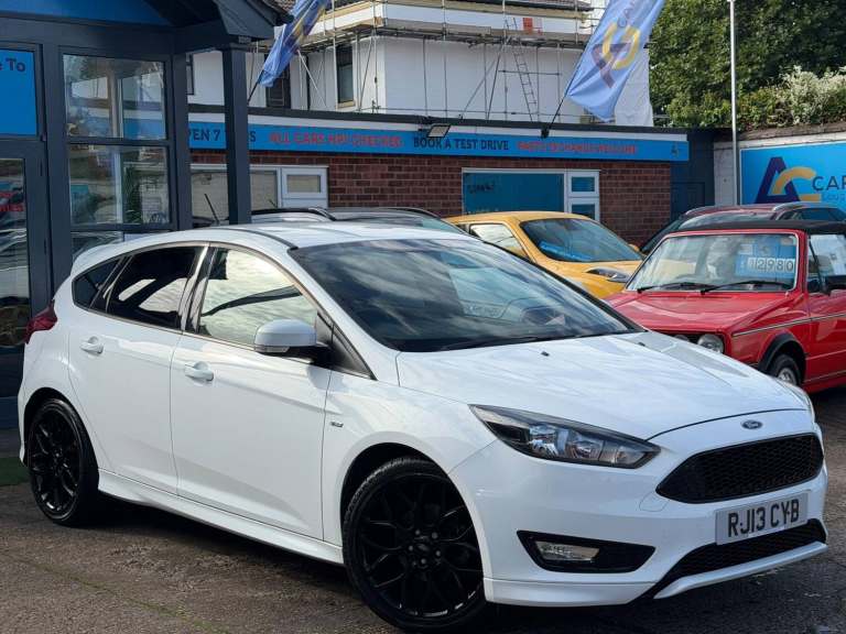 2017 Ford Focus 1.5 TDCi ST-Line Hatchback 5dr Diesel Manual Euro 6 (s/s) (120 ps) HATCHBACK Dies...