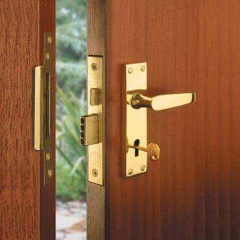 Professional Locksmith Good Prices Covering East London and Essex - Emergency Call Outs!