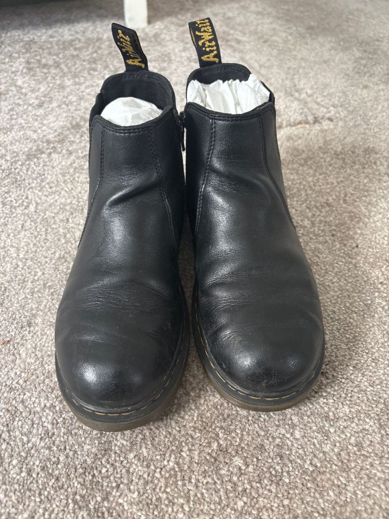 Dr martens size 5 ankle Chelsea boot