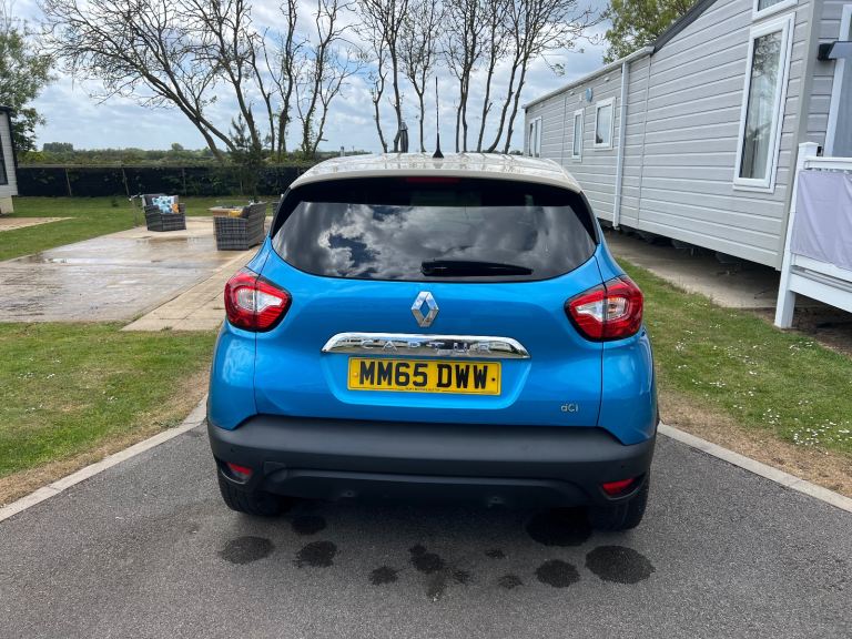 Renault, CAPTUR, Hatchback, 2015, Manual, 1461 (cc), 5 doors