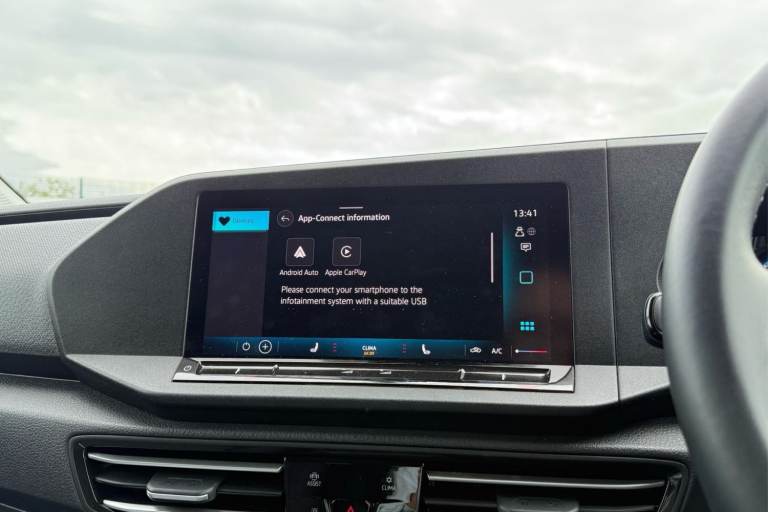 2024 Volkswagen Caddy Maxi 2.0 TDI 122 Life 5dr DSG Van DIESEL Automatic