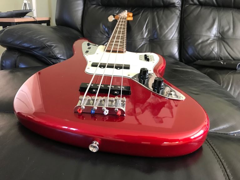 Fender Deluxe Jaguar® Bass Guitar, Rosewood Fingerboard, Candy Apple Red, 2011, supercool