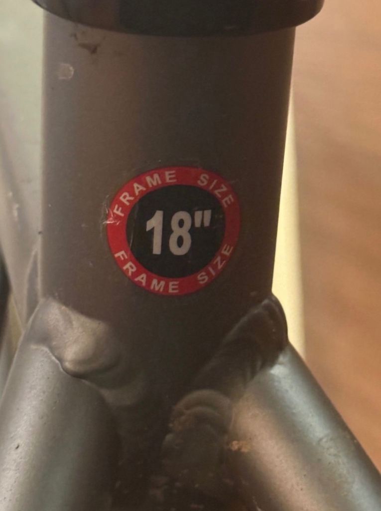 carrera valour 27.5 mountain bike 18 inch frame (Grey)