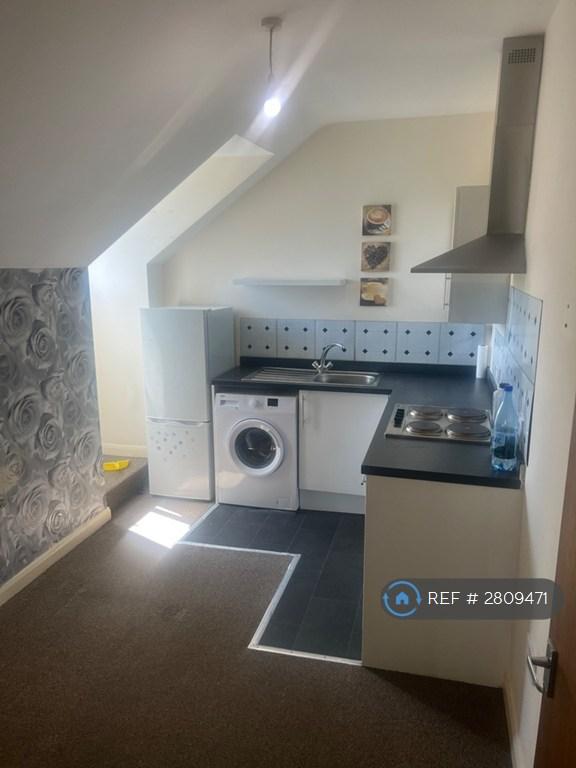 1 bedroom flat in The Halls, Mansfield, NG20 (1 bed) (#2809471)