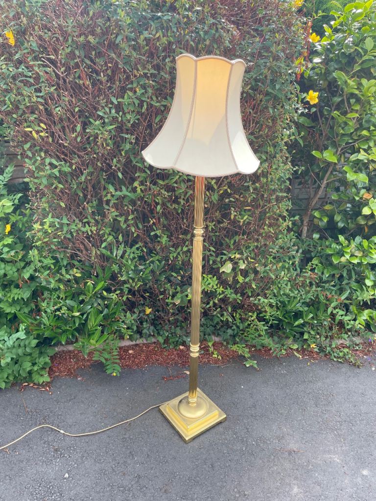 Brass effect standard lamp - good working order