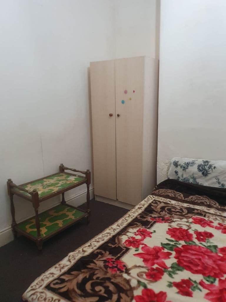 Furnished double room available in Spring bank, Hull