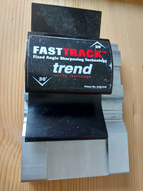 Trend fast track sharpening system for chisels 