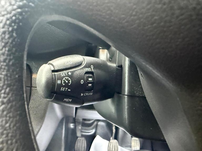 2023 Vauxhall Vivaro 2700 1.5d 120PS Prime H1 Van PANEL VAN DIESEL Manual