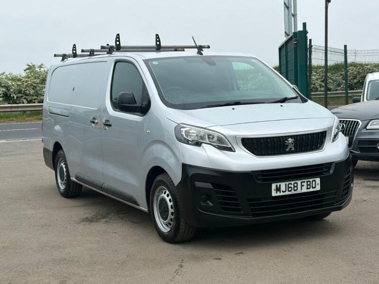 PEUGEOT EXPERT LONG WHEELBASE WITH AIRCON TWIN SIDE DOORS.