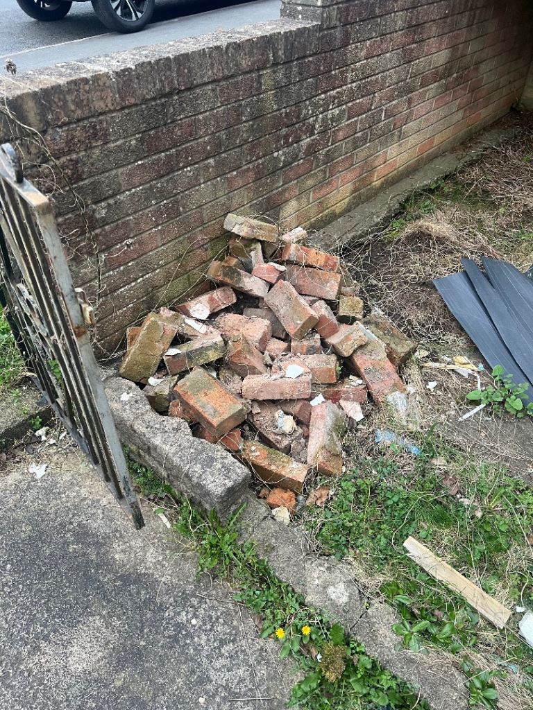 FREE Stones and Bricks
