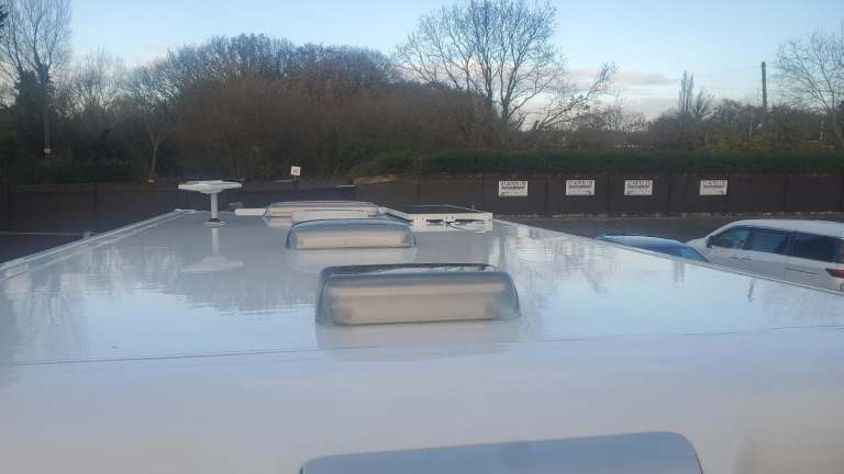 SWIFT BESSACARR 584 MOTORHOME french bed 4 berth 4 belts- 1 f owner