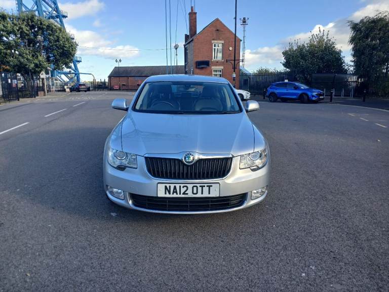Skoda, SUPERB, Hatchback, 2012, Manual, 1968 (cc), 5 doors