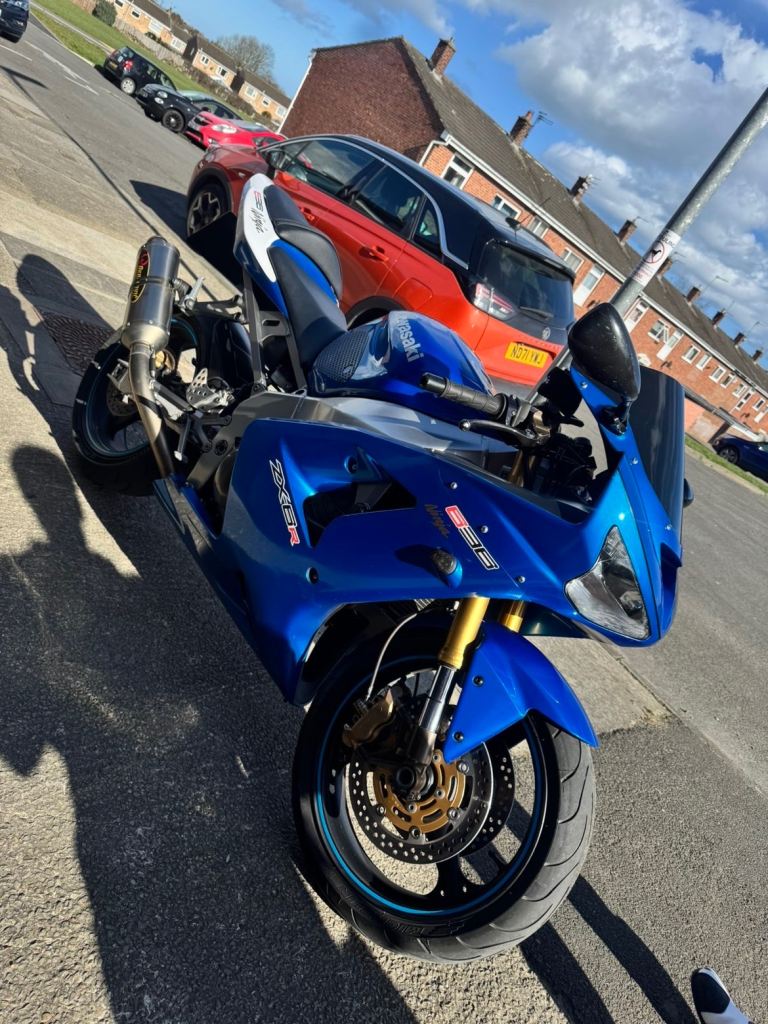 Kawasaki, Ninja ZX 6, 2005, 636 (cc)