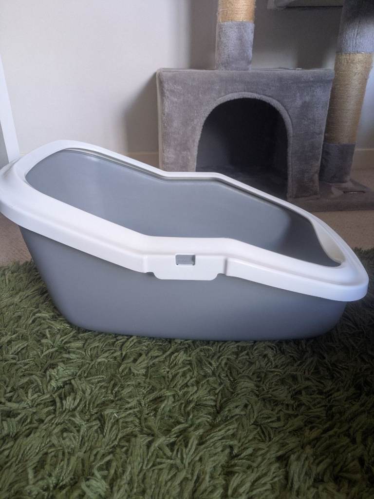 Savic litter tray used once