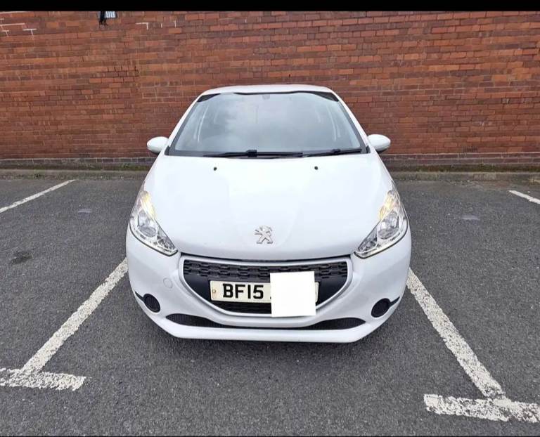 2015 Peugeot 208 – 1.0L – Low Mileage, £20 Road Tax, BRAND NEW MOT!
