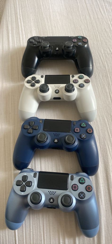 PS4 controllers 