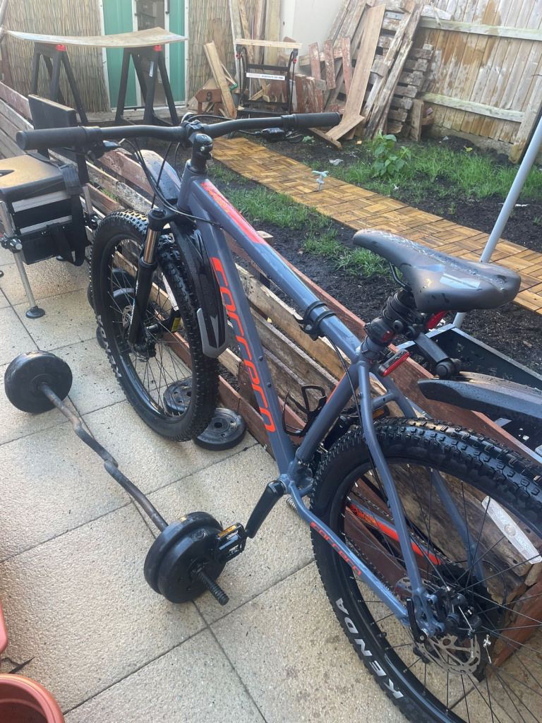Carrera vendetta Mountain Bike – Grey, Good Condition