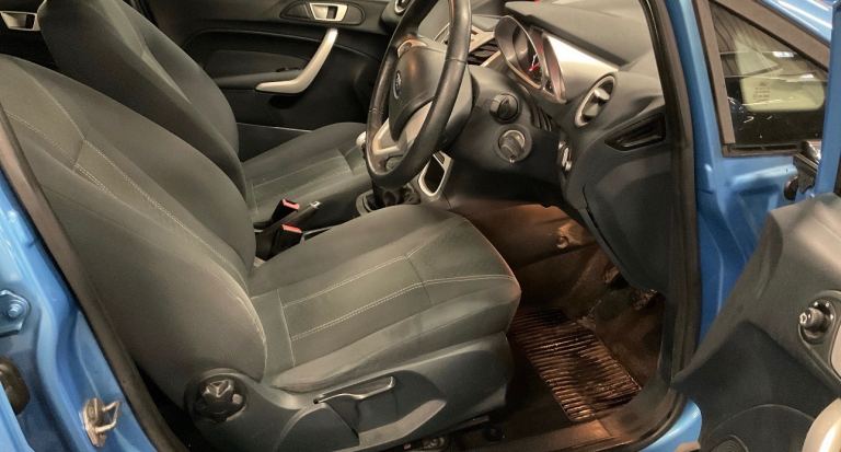 Ford, FIESTA, Hatchback, 2012, Manual, 1242 (cc), 5 doors