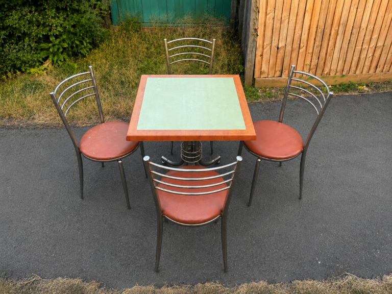 Dining Table and Four Chairs - excellent condition 