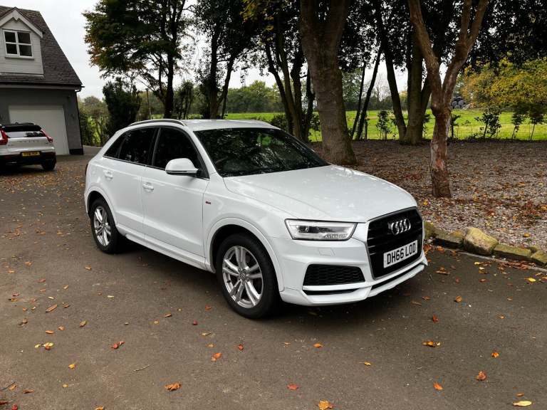 AUDI 2017 AUTO Q3 1.4 TFSI S LINE EDITION IN WHITE/BLACK HALF LEATHER.FSH