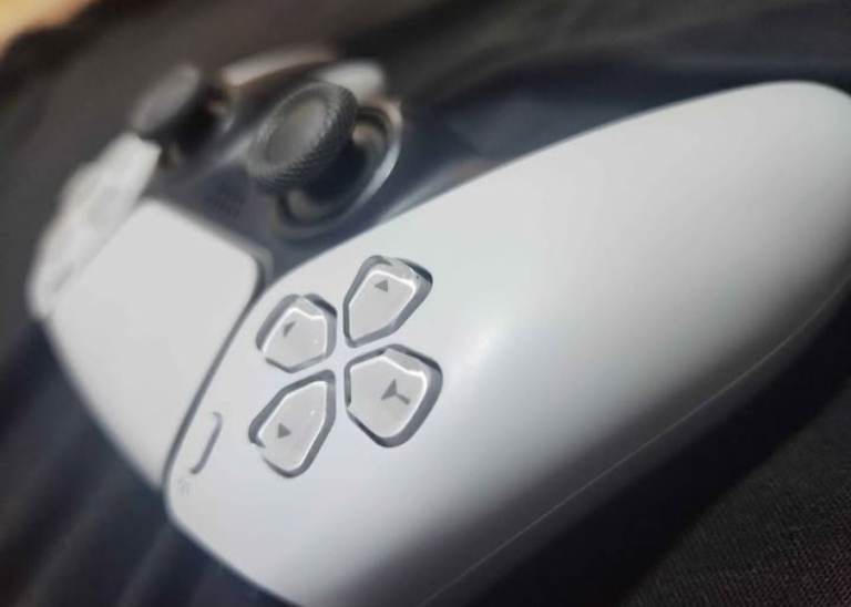 Ps5 slim digital edition 1tb with orginal DualSense controller