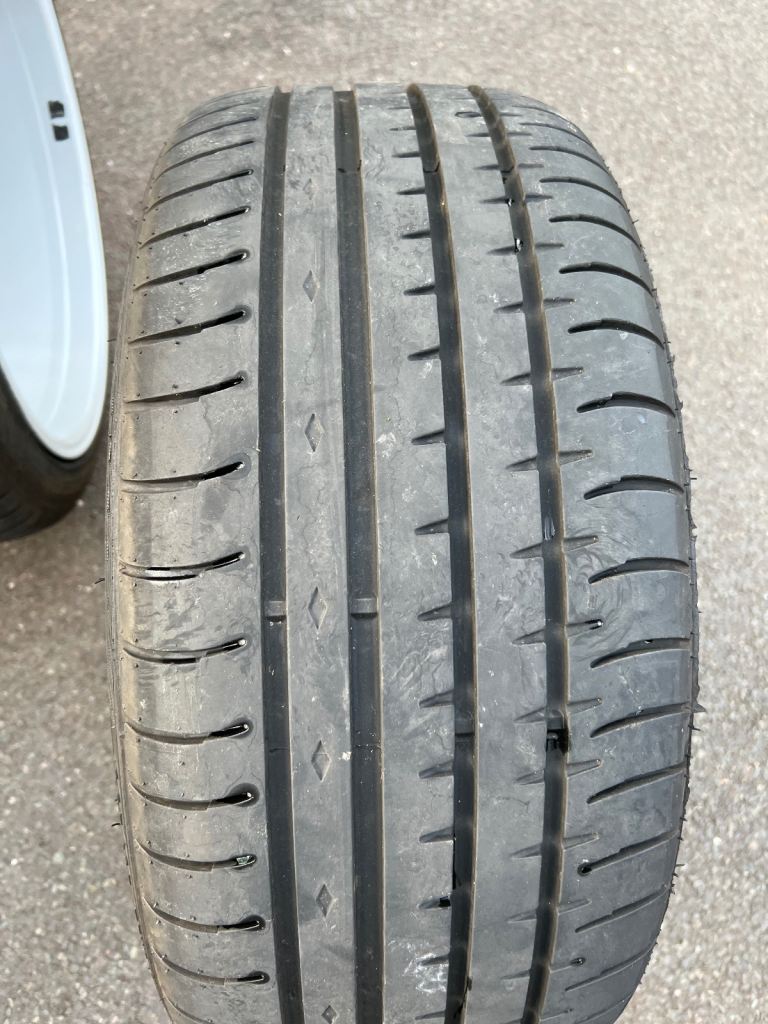 2x235/35ZR19 2x265/35ZR19 ACCELERA PHI