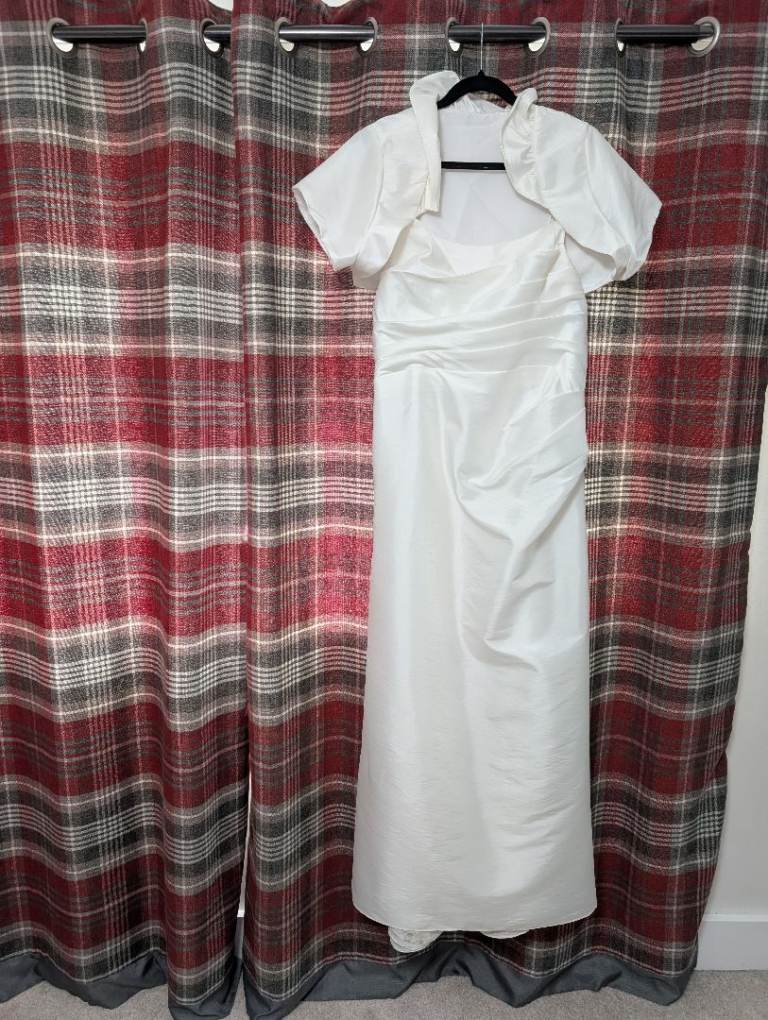 Wedding dress, ivory size 14