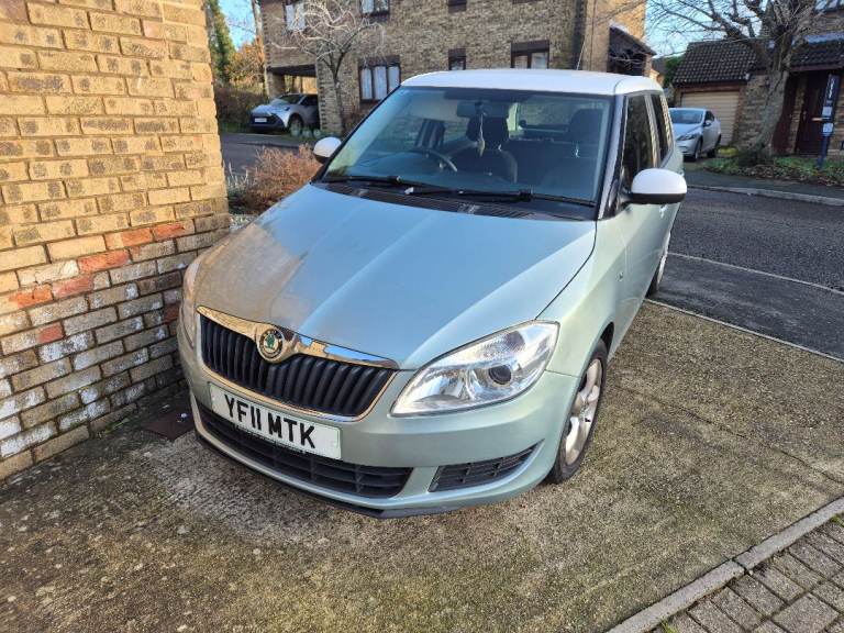 Skoda, FABIA, Hatchback, 2011, Semi-Auto, 1197 (cc), 5 doors