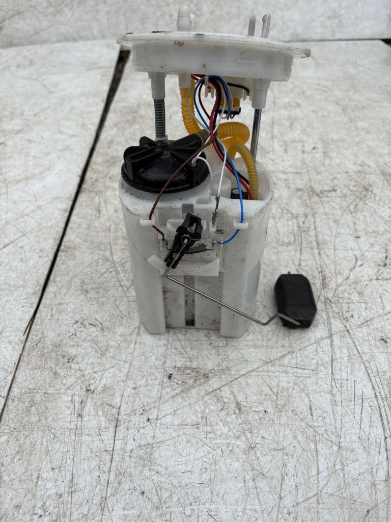 VW GOLF MK8 1.5 TSI FUEL PUMP IN TANK 5Q0919051CN