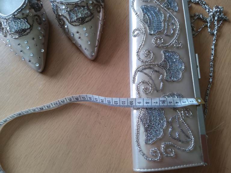 Embellished satin 3" kitten heels size 6with co ordinating handbag victoria jayne Immaculate 