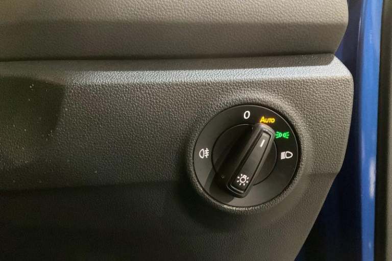 2022 Volkswagen T-Roc 1.5 TSI Life 5dr- Apple Car Play Manual Hatchback Petrol Manual