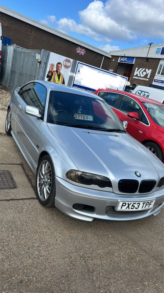 BMW E46 325ci semi auto