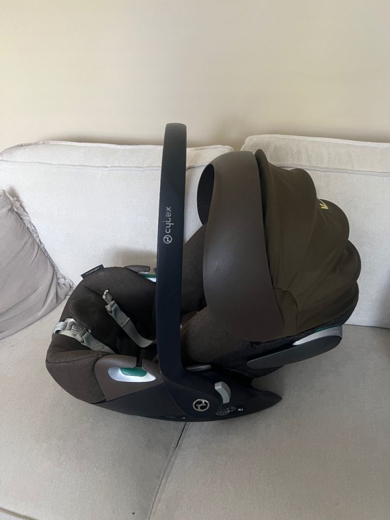 Cybex Cloud Q Baby Car Seat + Q-Fix ISOFIX Base – Excellent Condition - mocha 