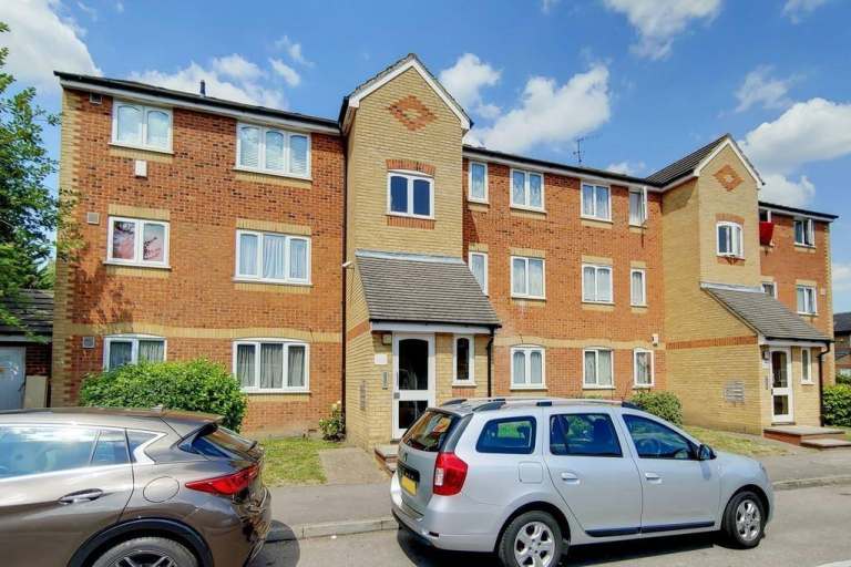 Lovely One Bed Flat - Southall