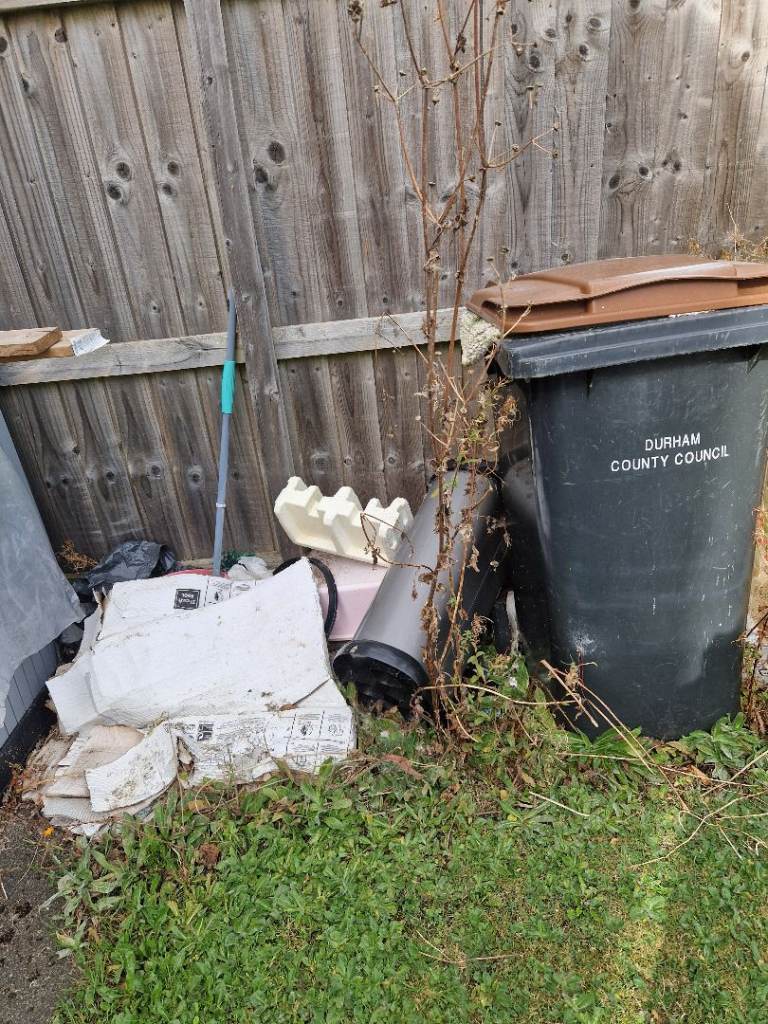 Various Household Items and Garden Waste – Fair Condition