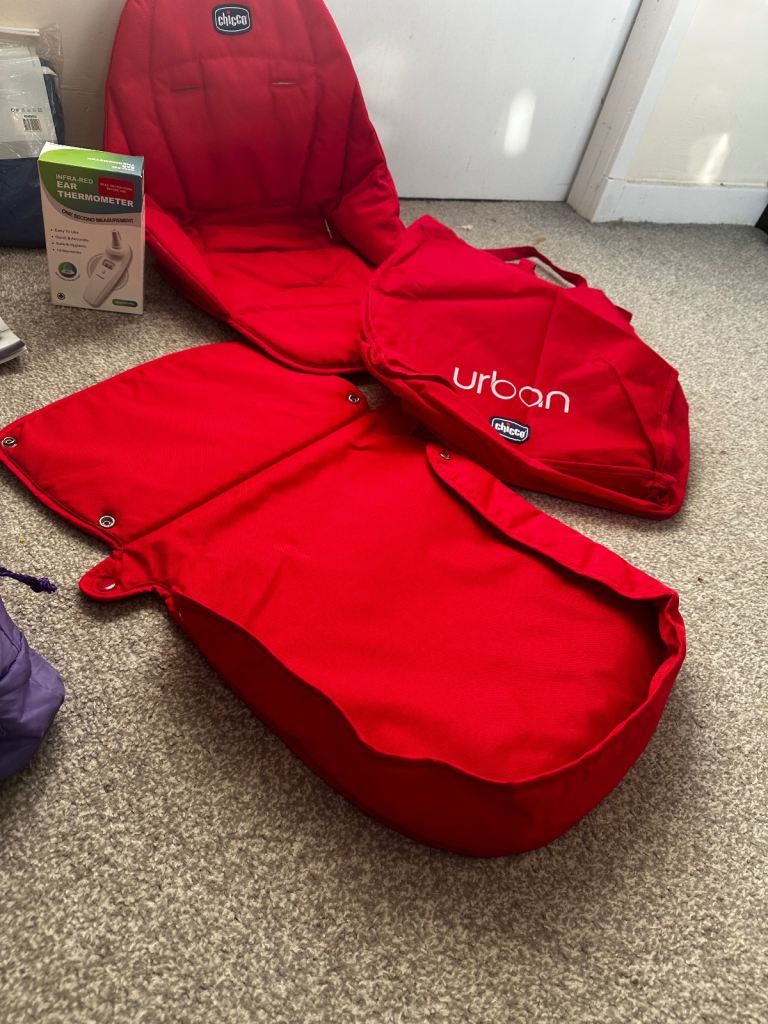 Bundle of baby items from smoke & pet free home