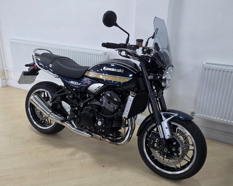 Kawasaki Z900RS
