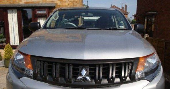 Mitsubishi L200 Radiator Grill Series 5 2015 - 2019